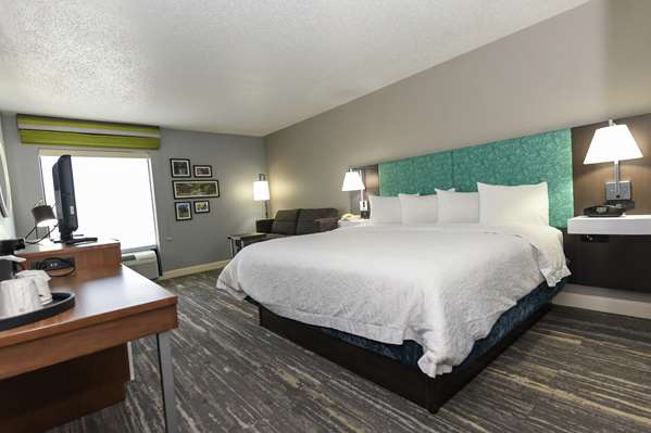  - Hampton Inn North Youngstown - I-80, Exit 229
