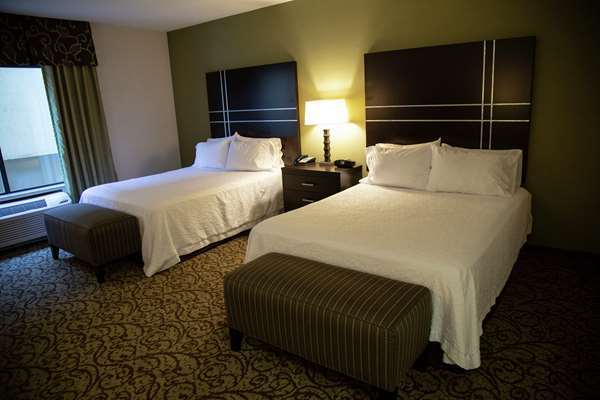  - Hampton Inn & Suites West Middlesex - I-80, Exit 4B