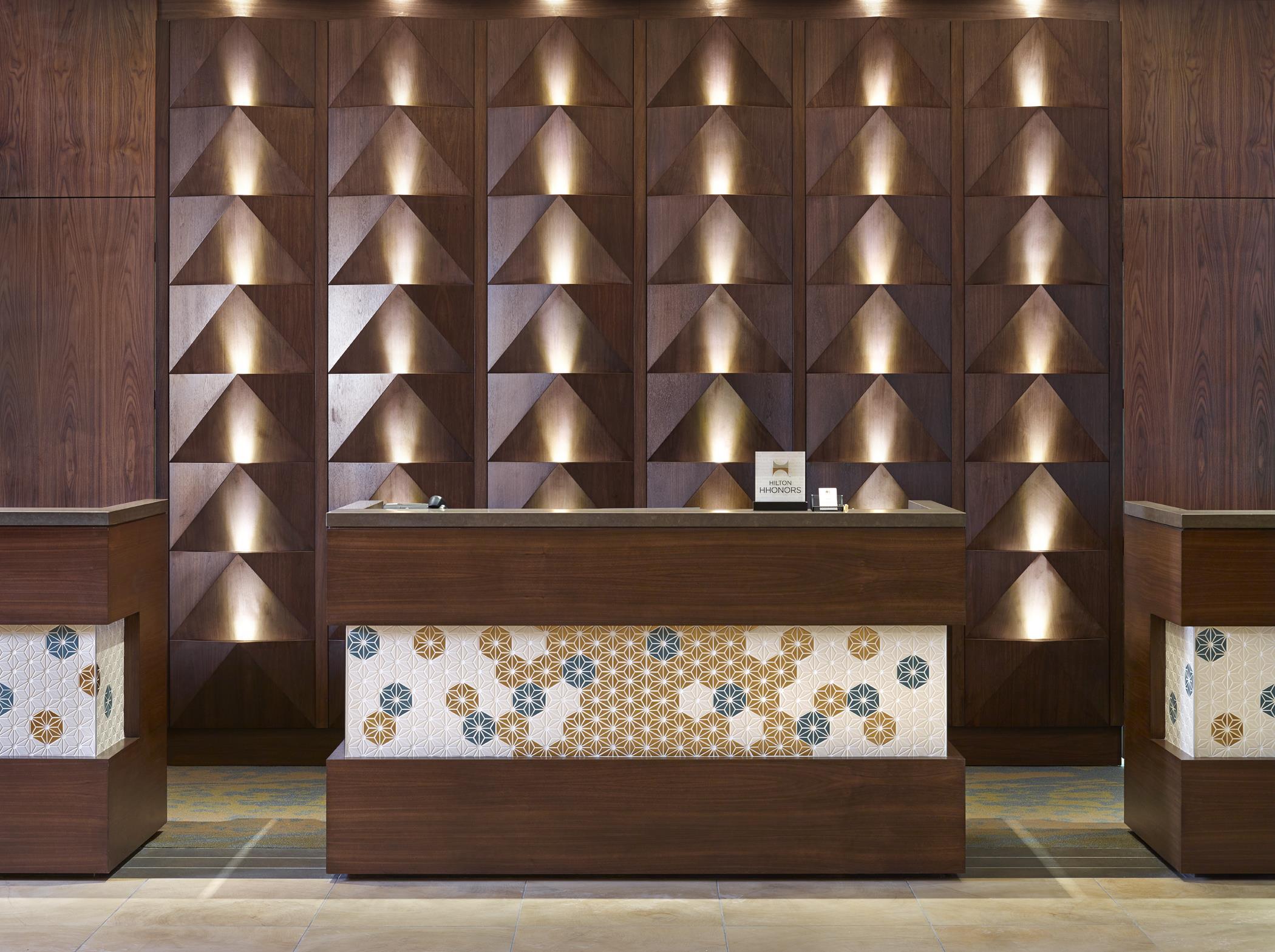 Reception | DoubleTree by Hilton Hotel & Conference Centre Regina