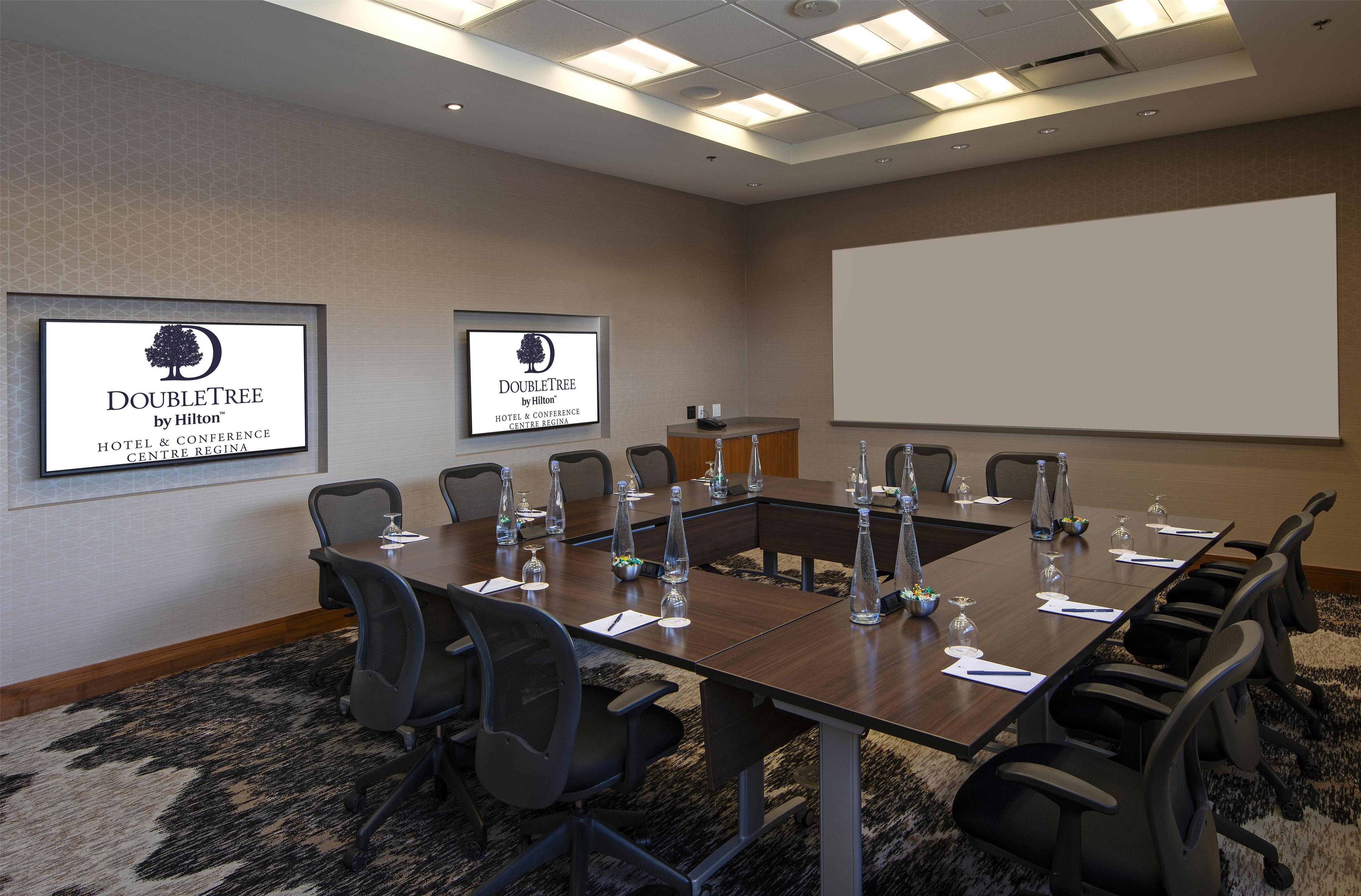 Meeting Room | DoubleTree by Hilton Hotel & Conference Centre Regina
