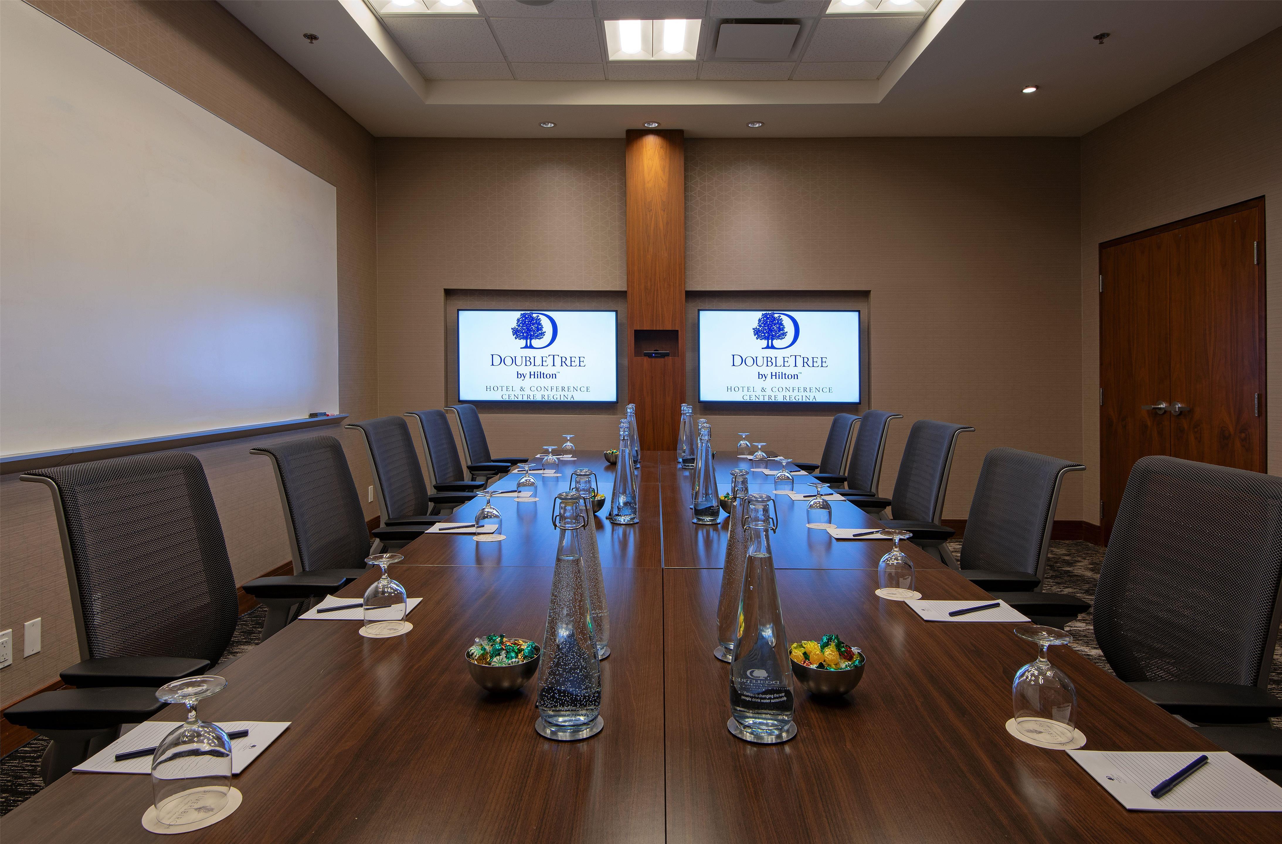 Meeting Room | DoubleTree by Hilton Hotel & Conference Centre Regina