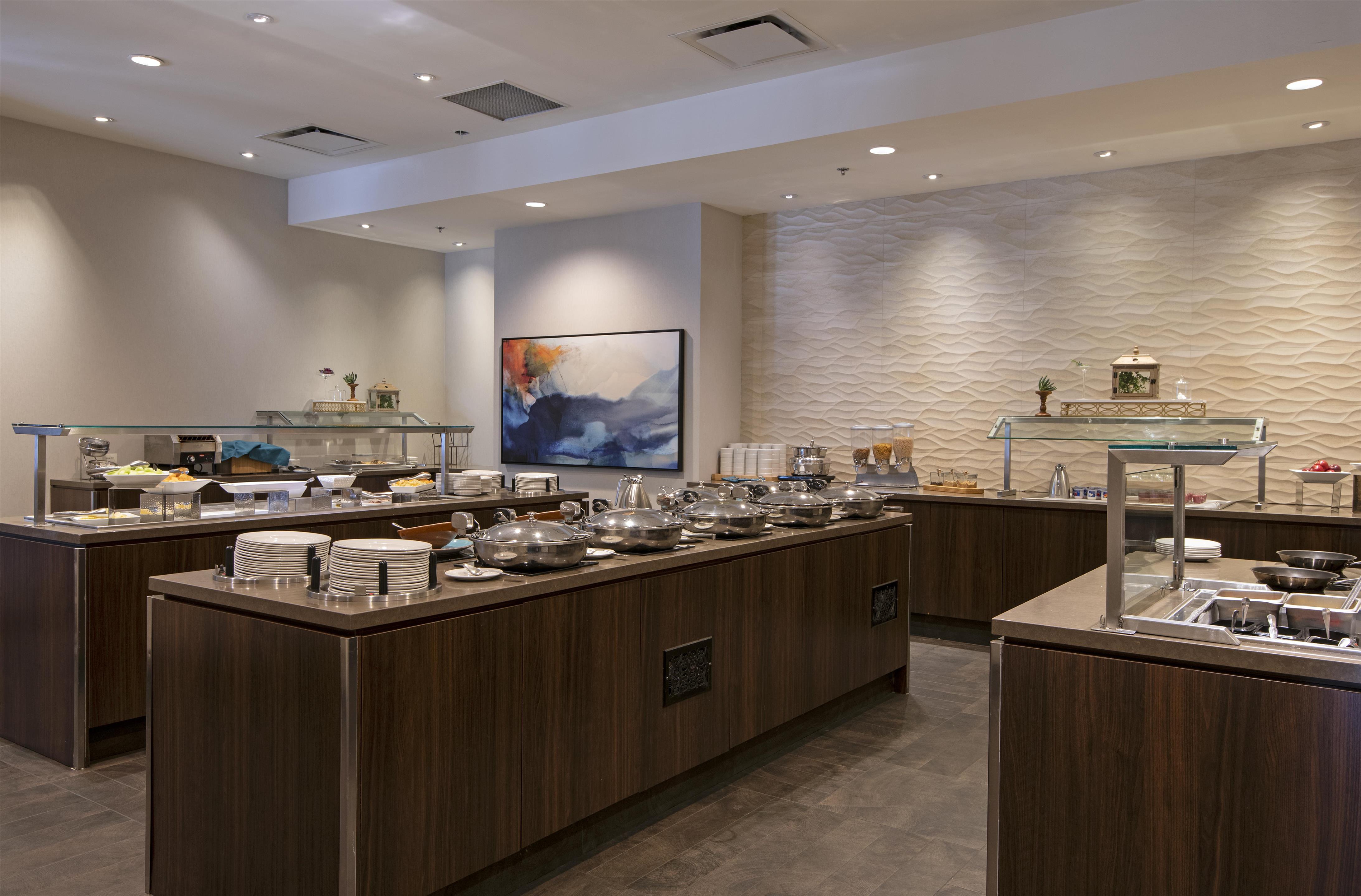 Restaurant | DoubleTree by Hilton Hotel & Conference Centre Regina