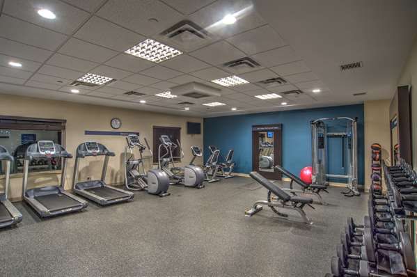 Fitness/ Exercise Room - Hampton Inn & Suites Eastgate Drive Regina