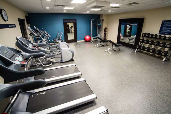 Fitness/ Exercise Room - Hampton Inn & Suites Eastgate Drive Regina