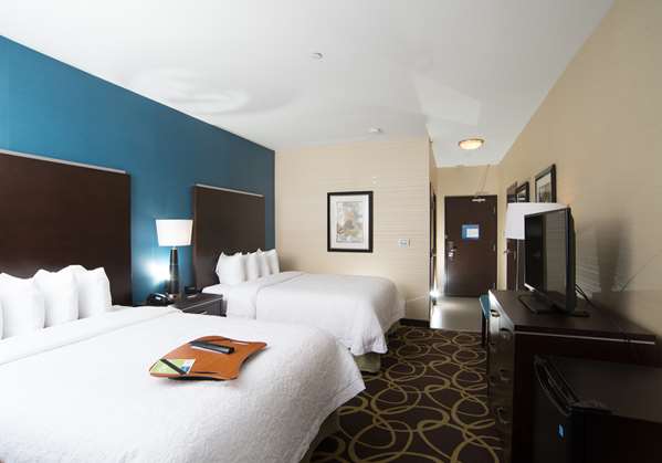  - Hampton Inn & Suites Eastgate Drive Regina