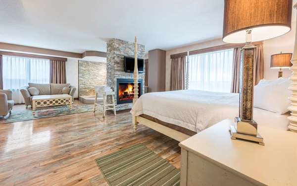  - Hampton Inn Membertou