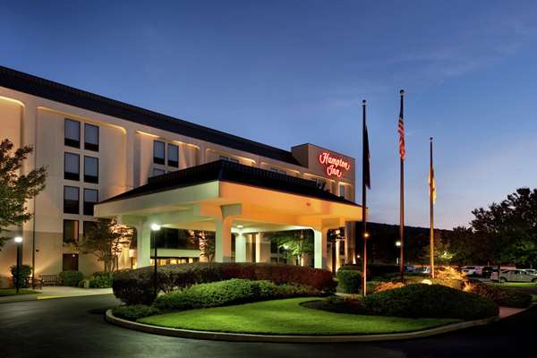 Exterior view - Hampton Inn York