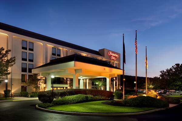 Exterior view - Hampton Inn York