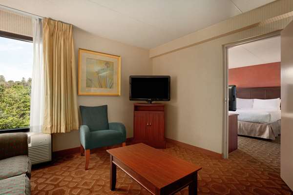  - Hampton Inn York