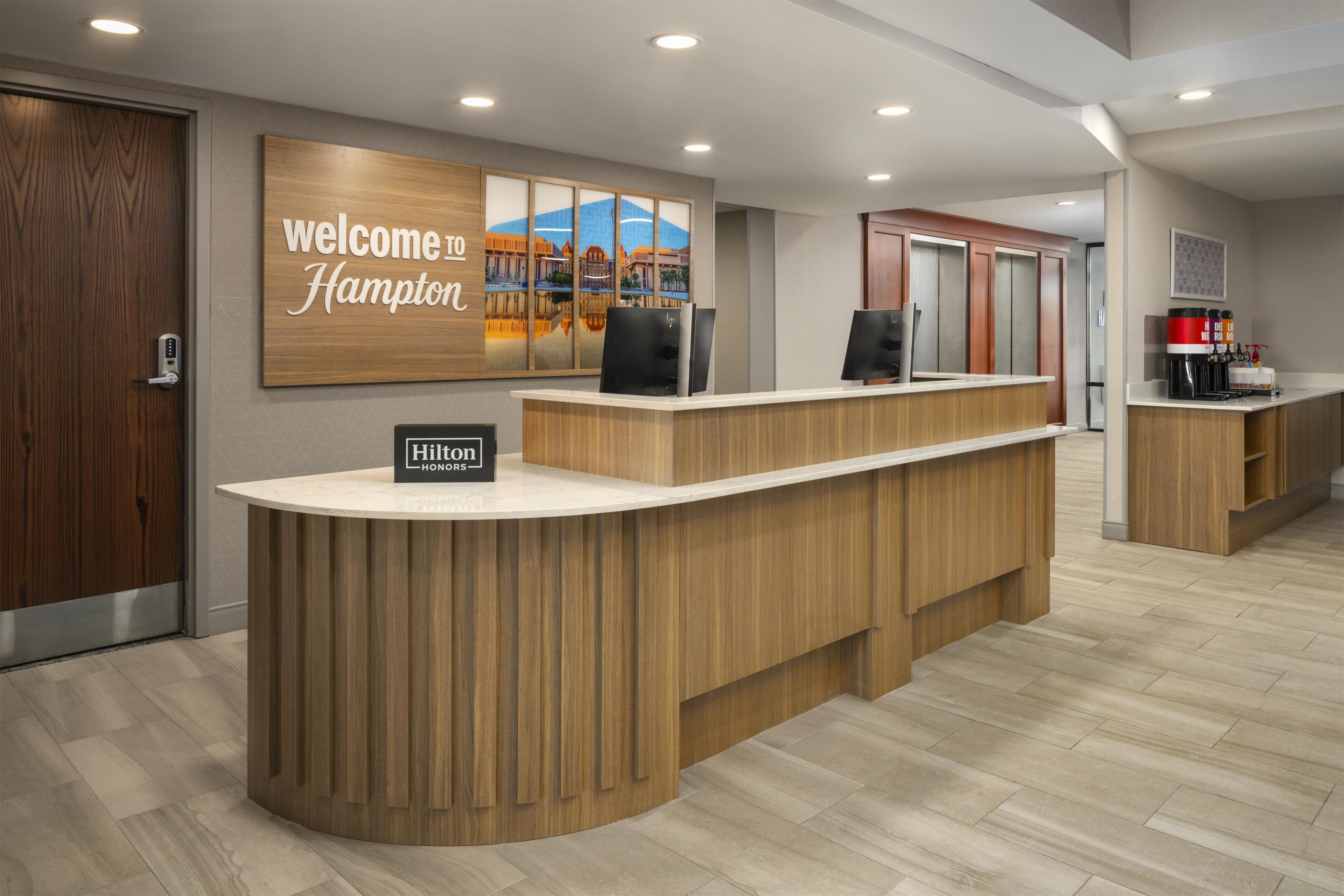 Reception | Hampton Inn by Hilton York