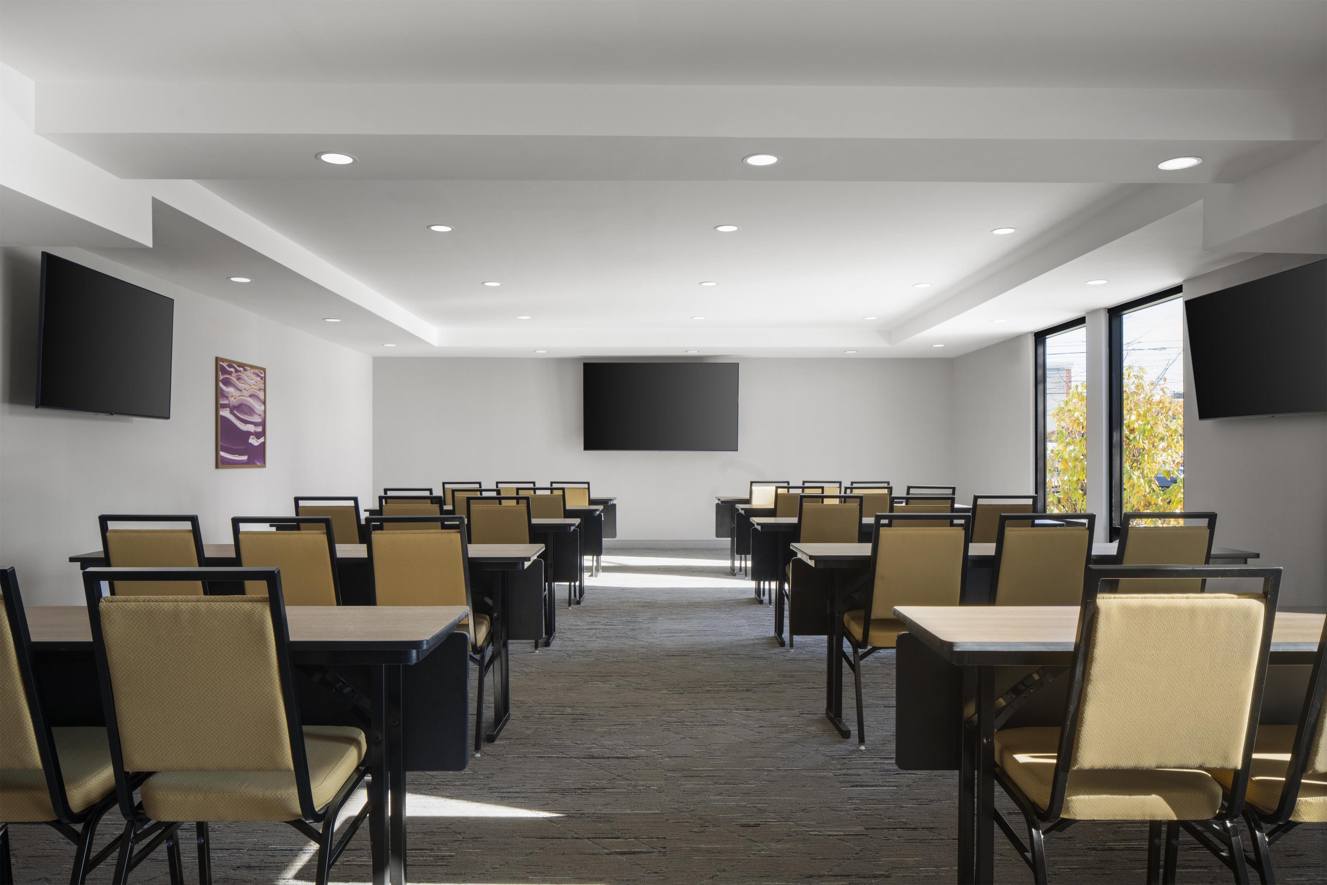 Meeting Room | Hampton Inn by Hilton York