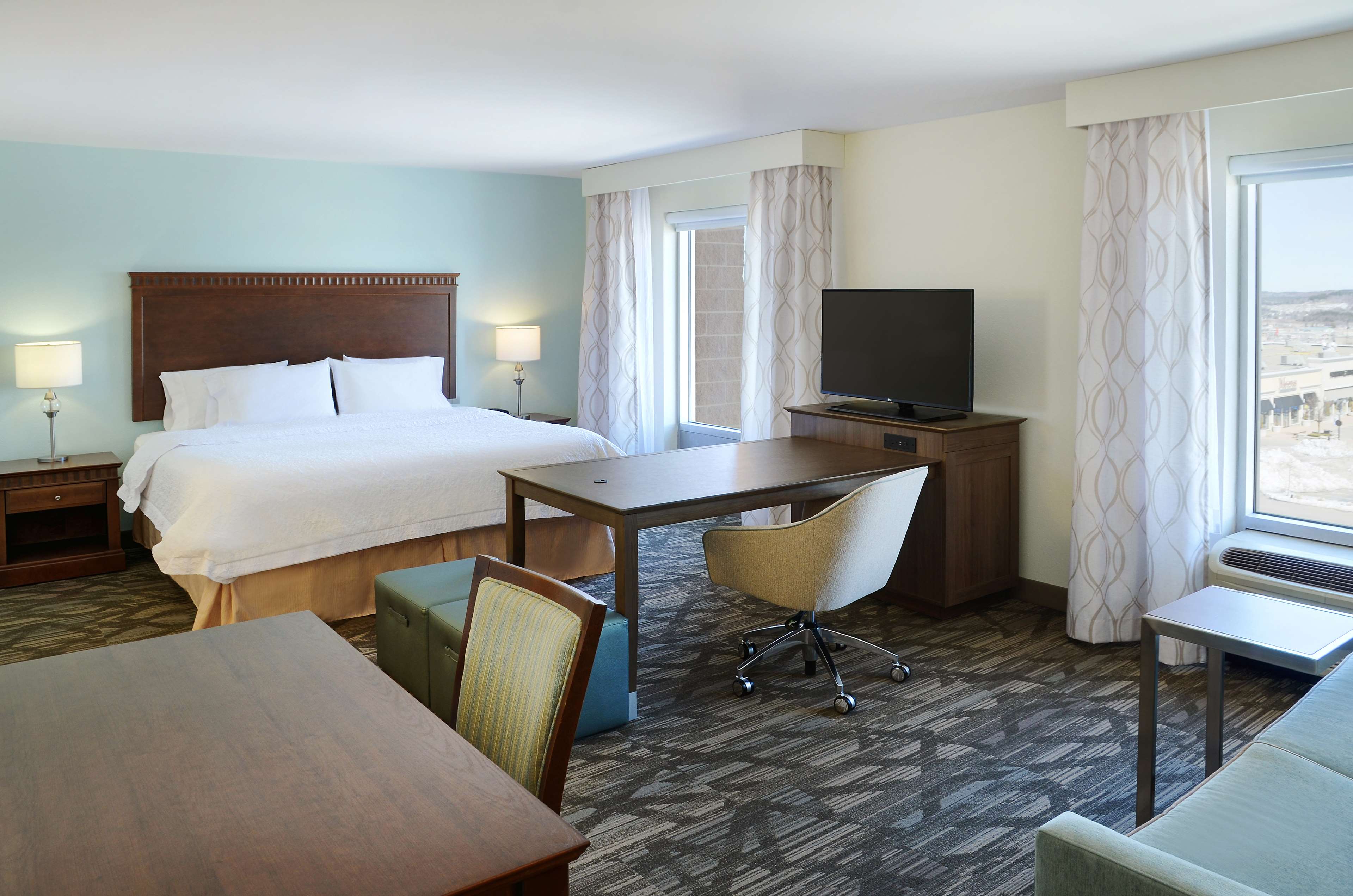 Hampton Inn & Suites Saint John - Tap to explore photos