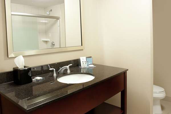  - Hampton Inn Toronto Brampton