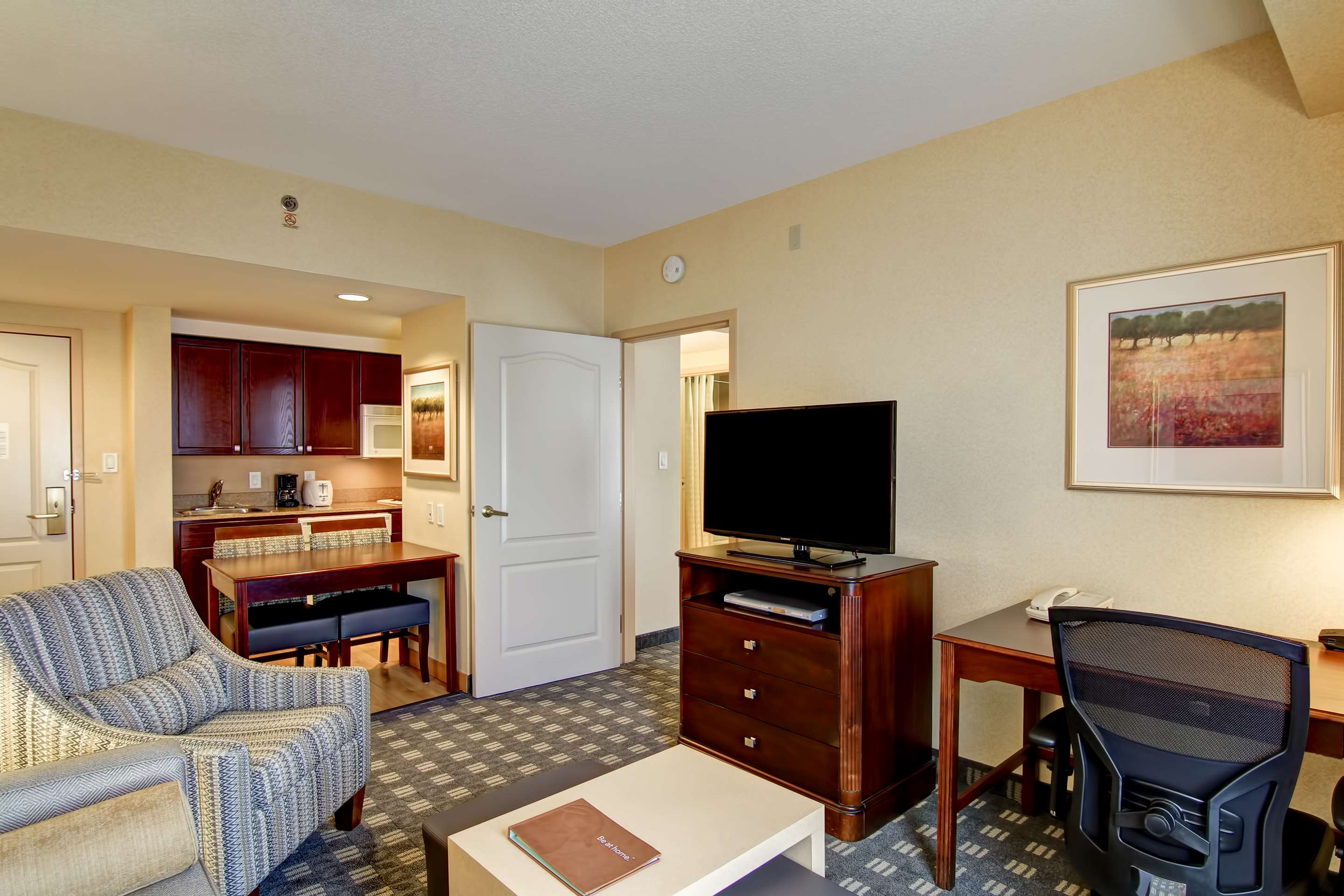 Guest room