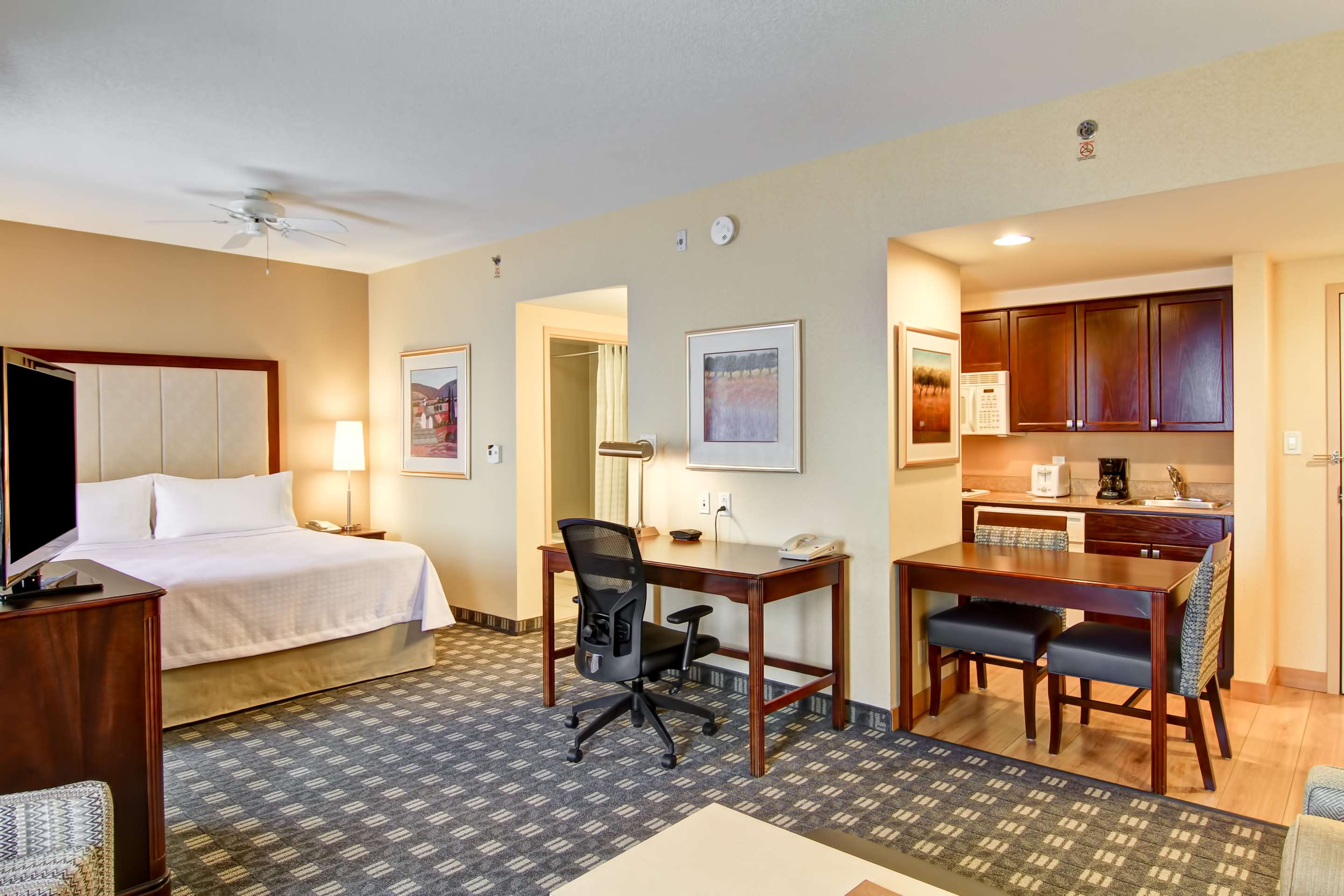 Guest room
