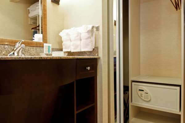  - Homewood Suites by Hilton Toronto
