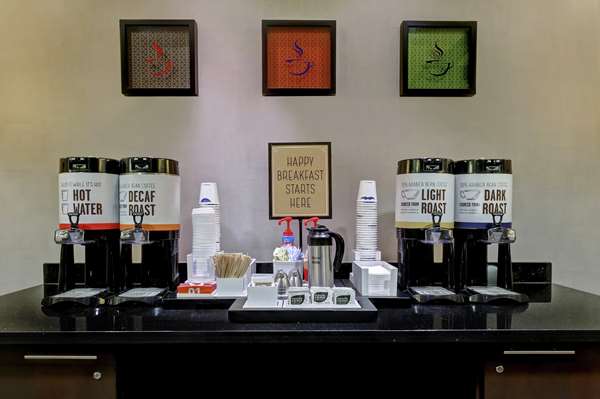 Amenities - Hampton Inn Toronto