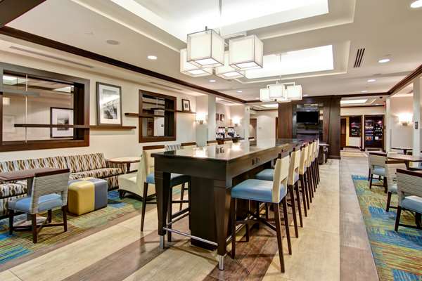 Restaurant - Hampton Inn Toronto