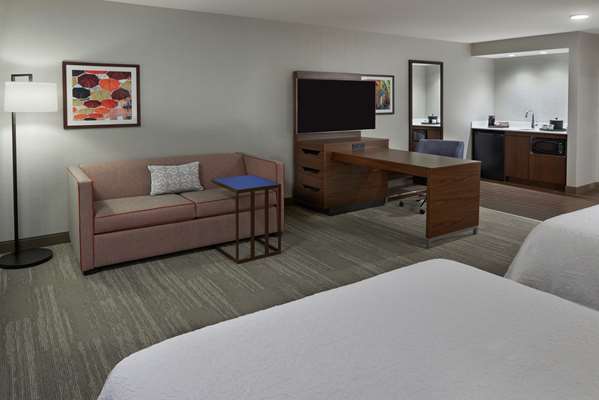  - Hampton Inn & Suites Dorval