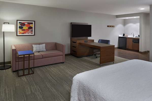  - Hampton Inn & Suites Dorval
