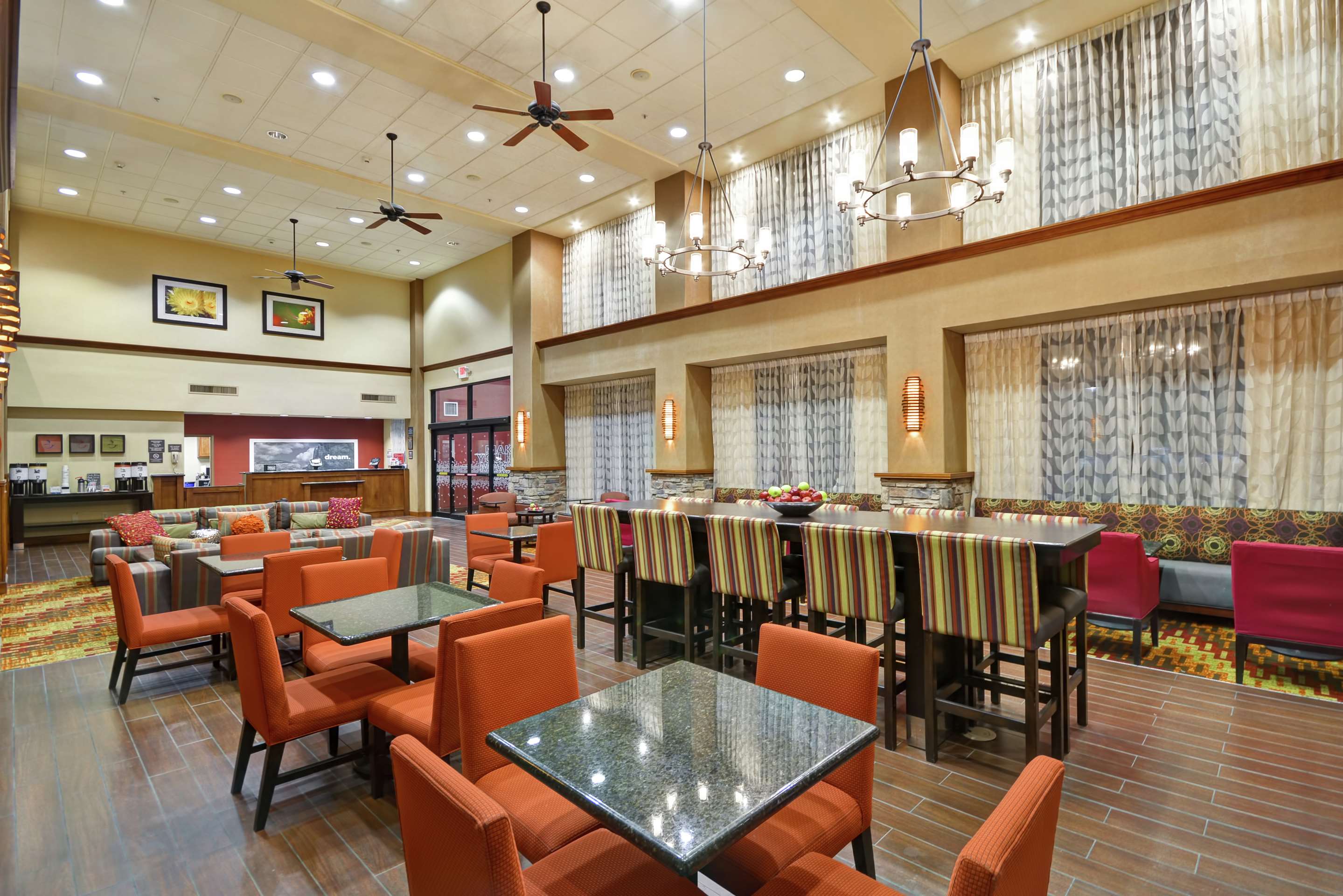 Restaurant | Hampton Inn & Suites Yuma
