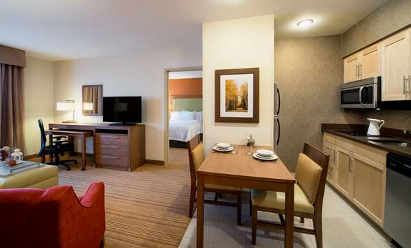  - Homewood Suites by Hilton Airport Winnipeg