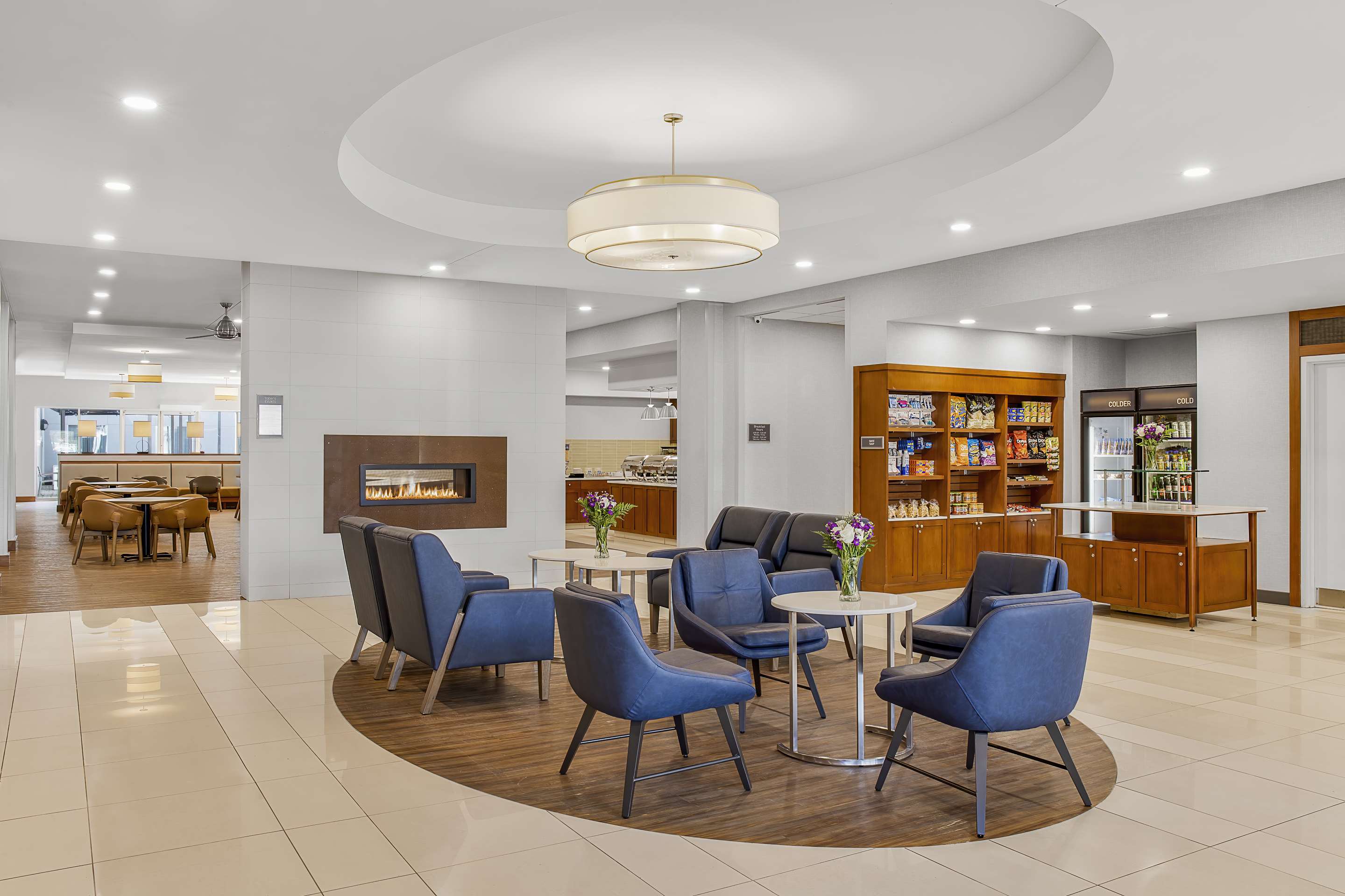 Lobby | Homewood Suites by Hilton Winnipeg Airport-Polo Park, MB