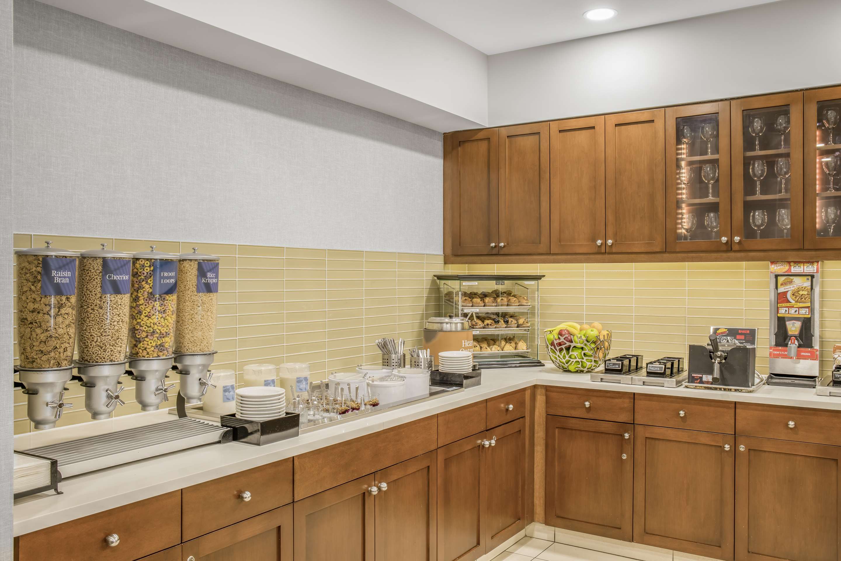 Breakfast Area | Homewood Suites by Hilton Winnipeg Airport-Polo Park, MB