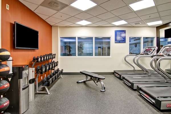 Fitness/ Exercise Room - Hampton Inn & Suites Airport Calgary