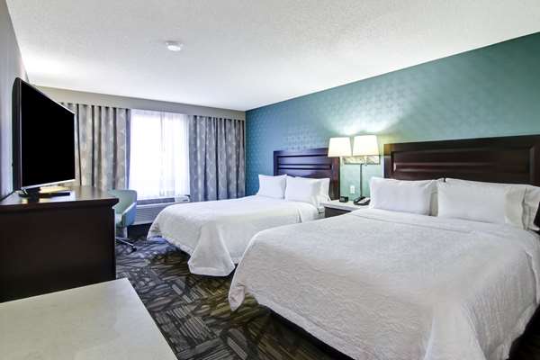  - Hampton Inn & Suites Airport Calgary