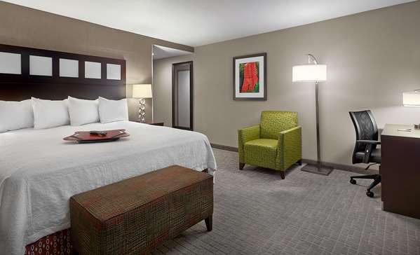  - Hampton Inn Airport North Calgary