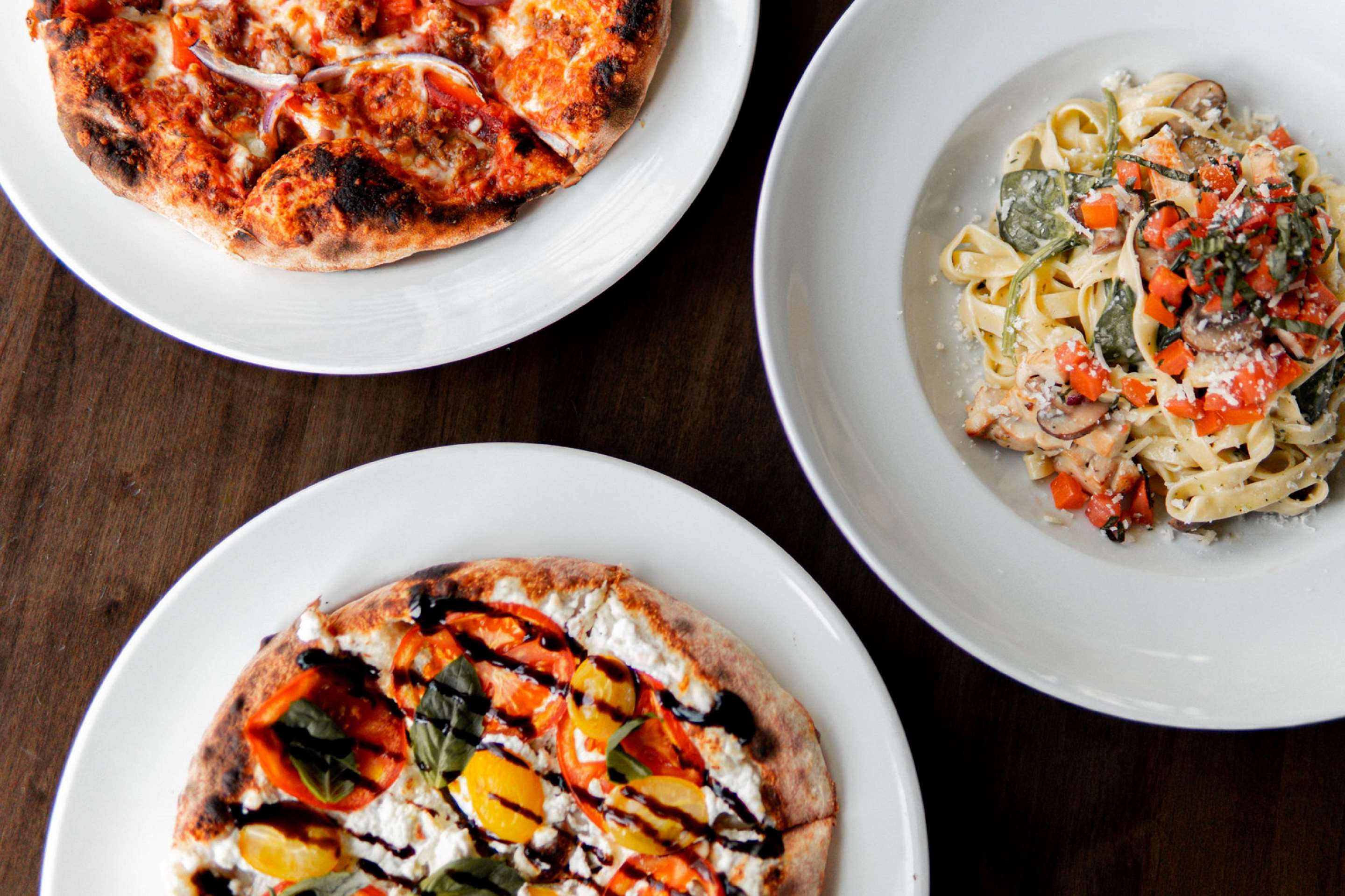 Restaurant | DoubleTree by Hilton Hotel & Suites Victoria