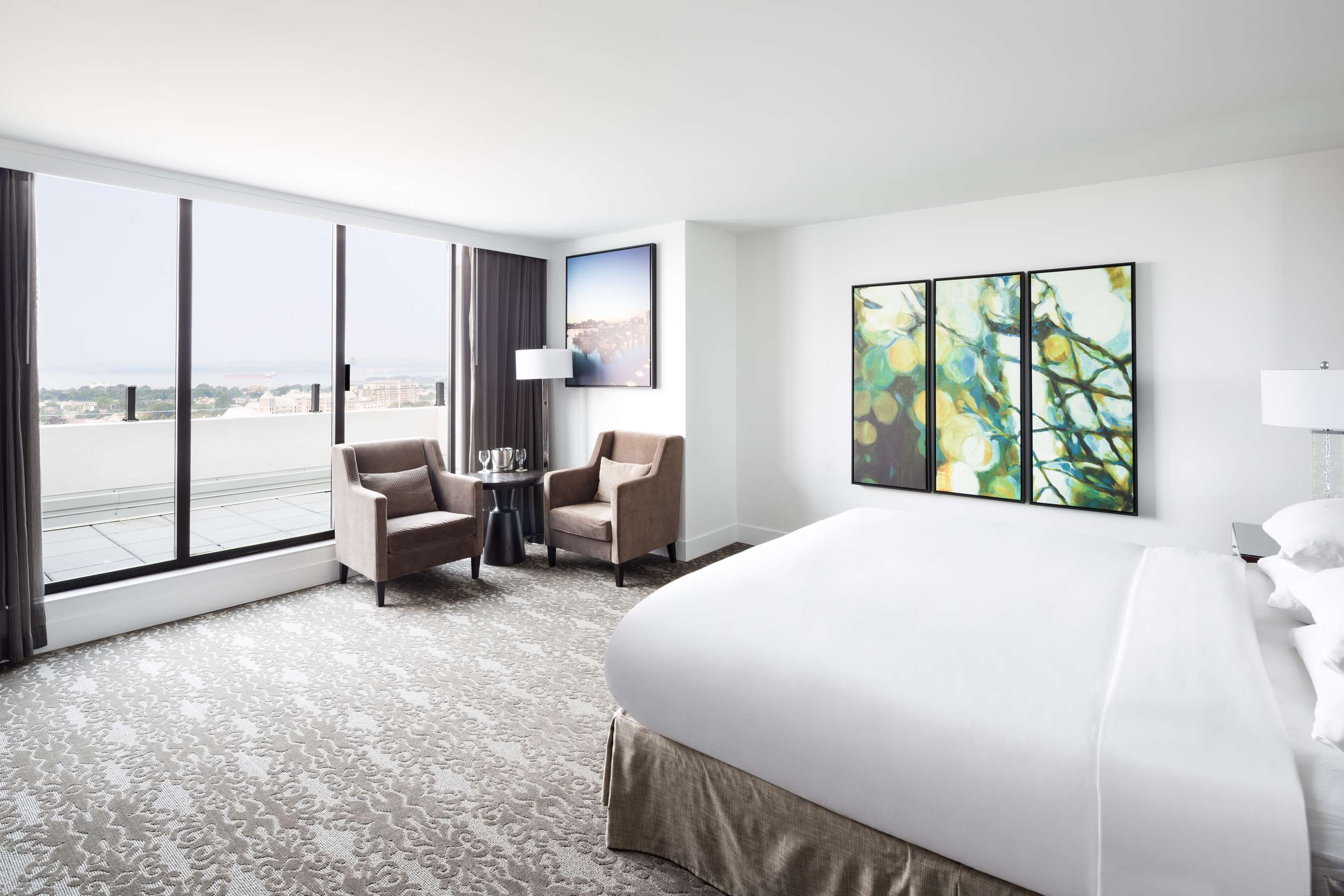 Guest room