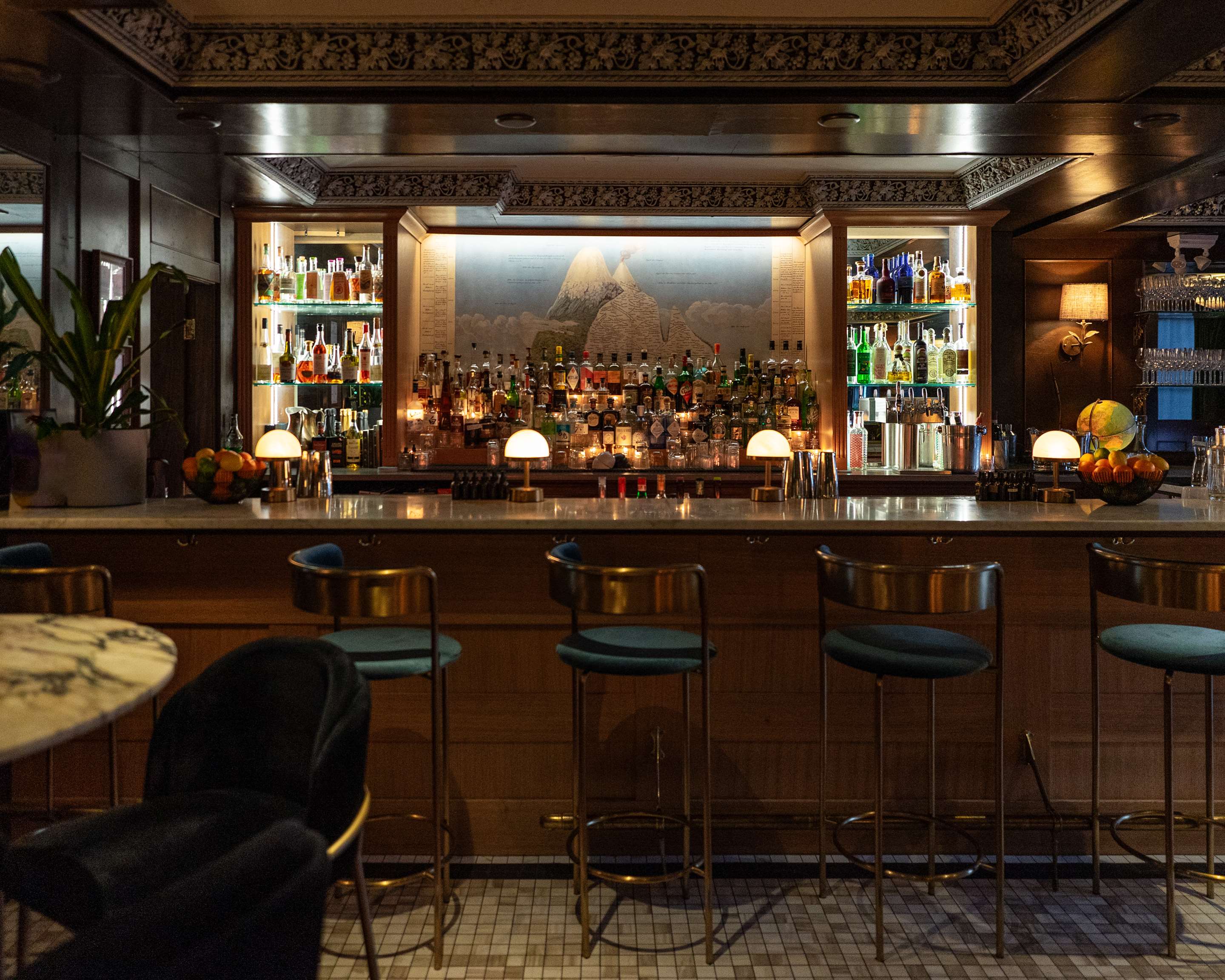 BarLounge | DoubleTree by Hilton Hotel & Suites Victoria