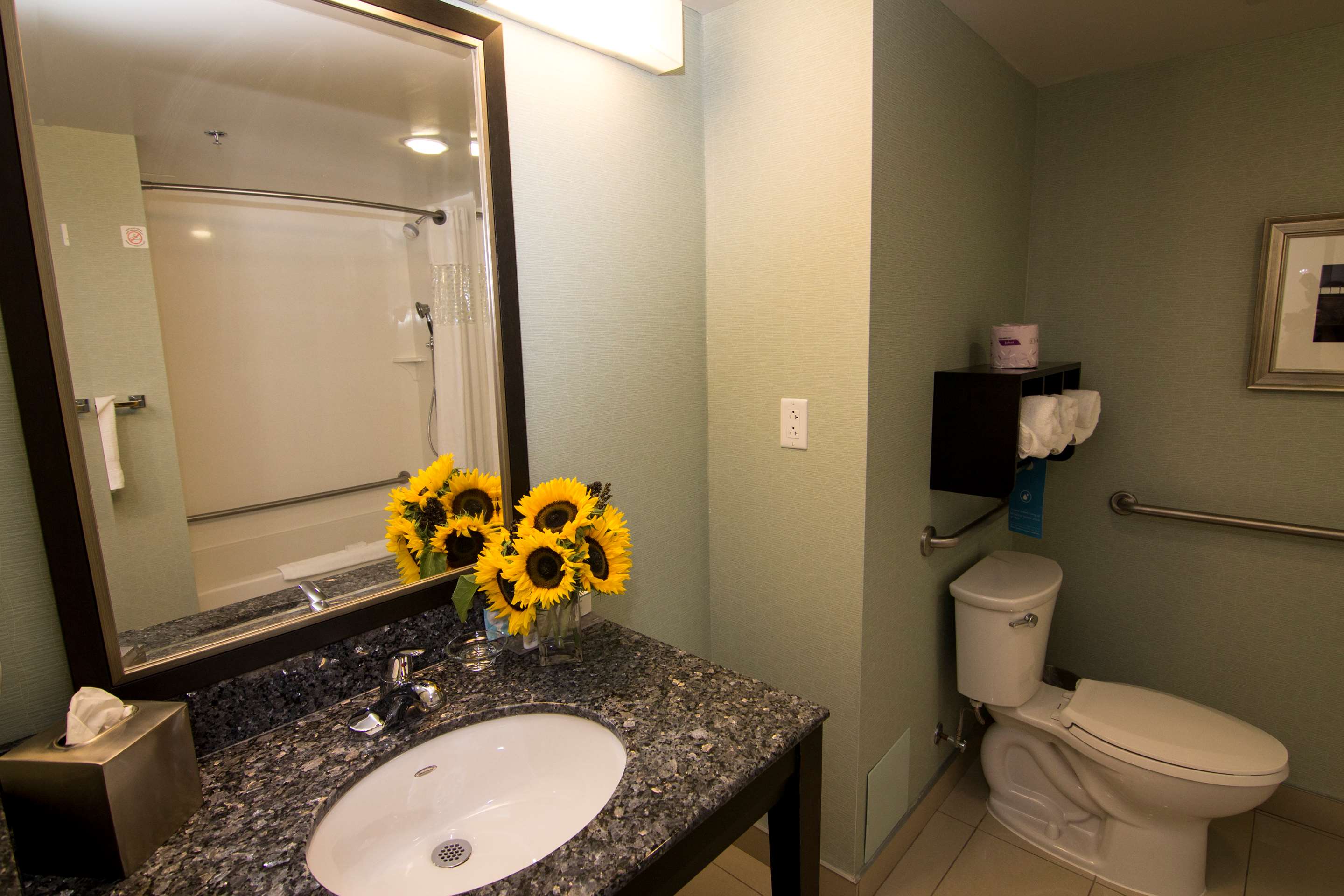 Guest room
