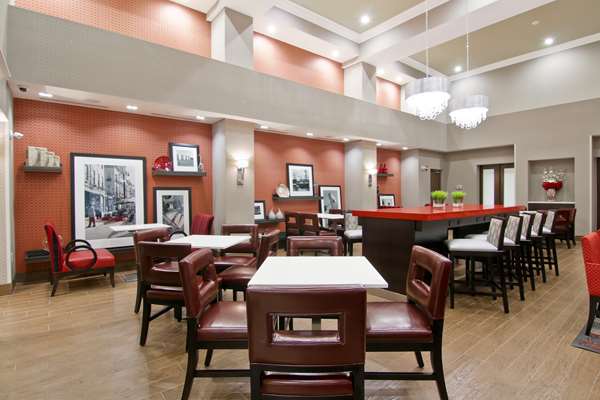 Restaurant - Hampton Inn & Suites Markham