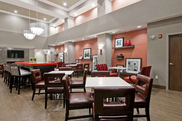 Restaurant - Hampton Inn & Suites Markham