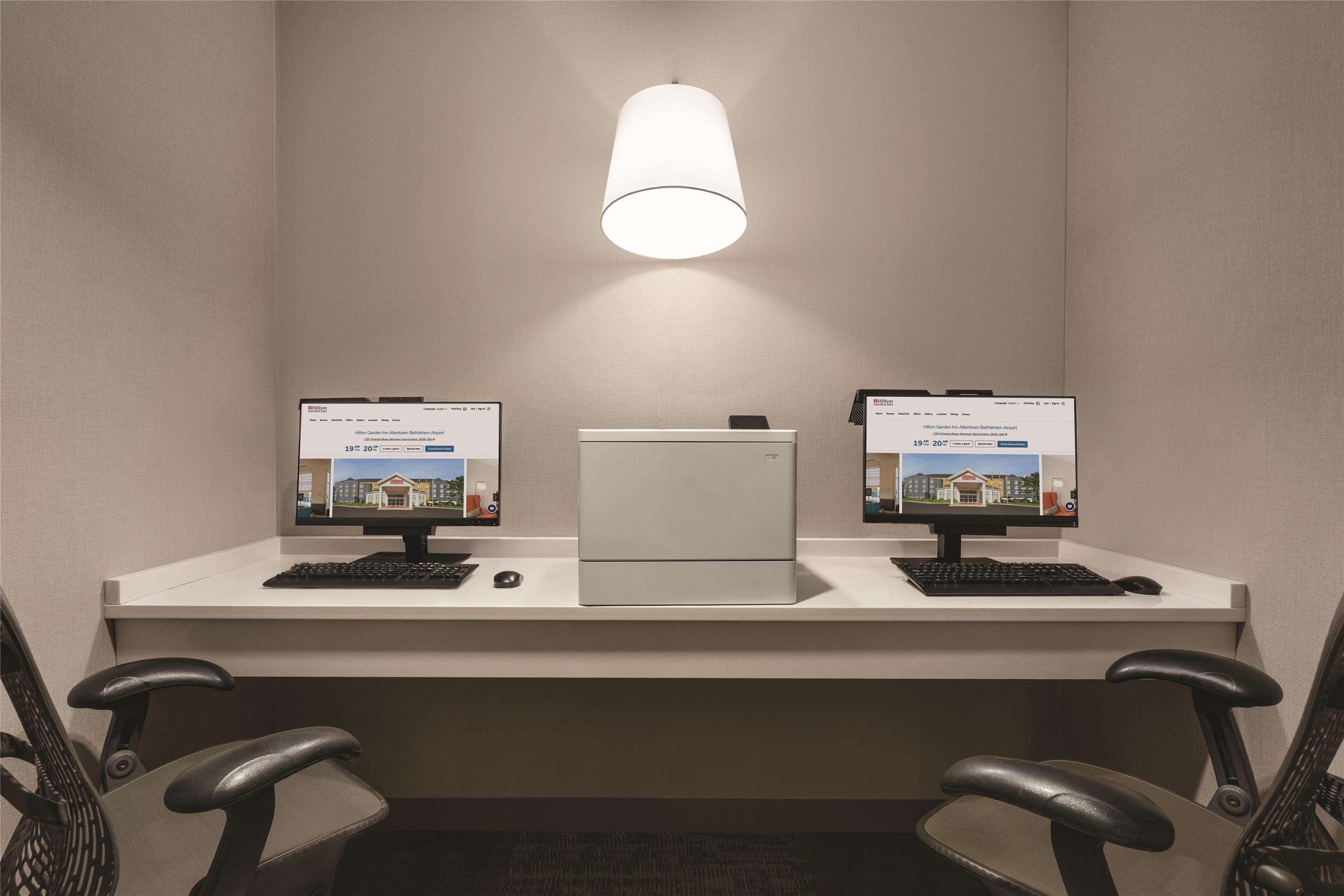 Business Center | Hilton Garden Inn Allentown Bethlehem Airport