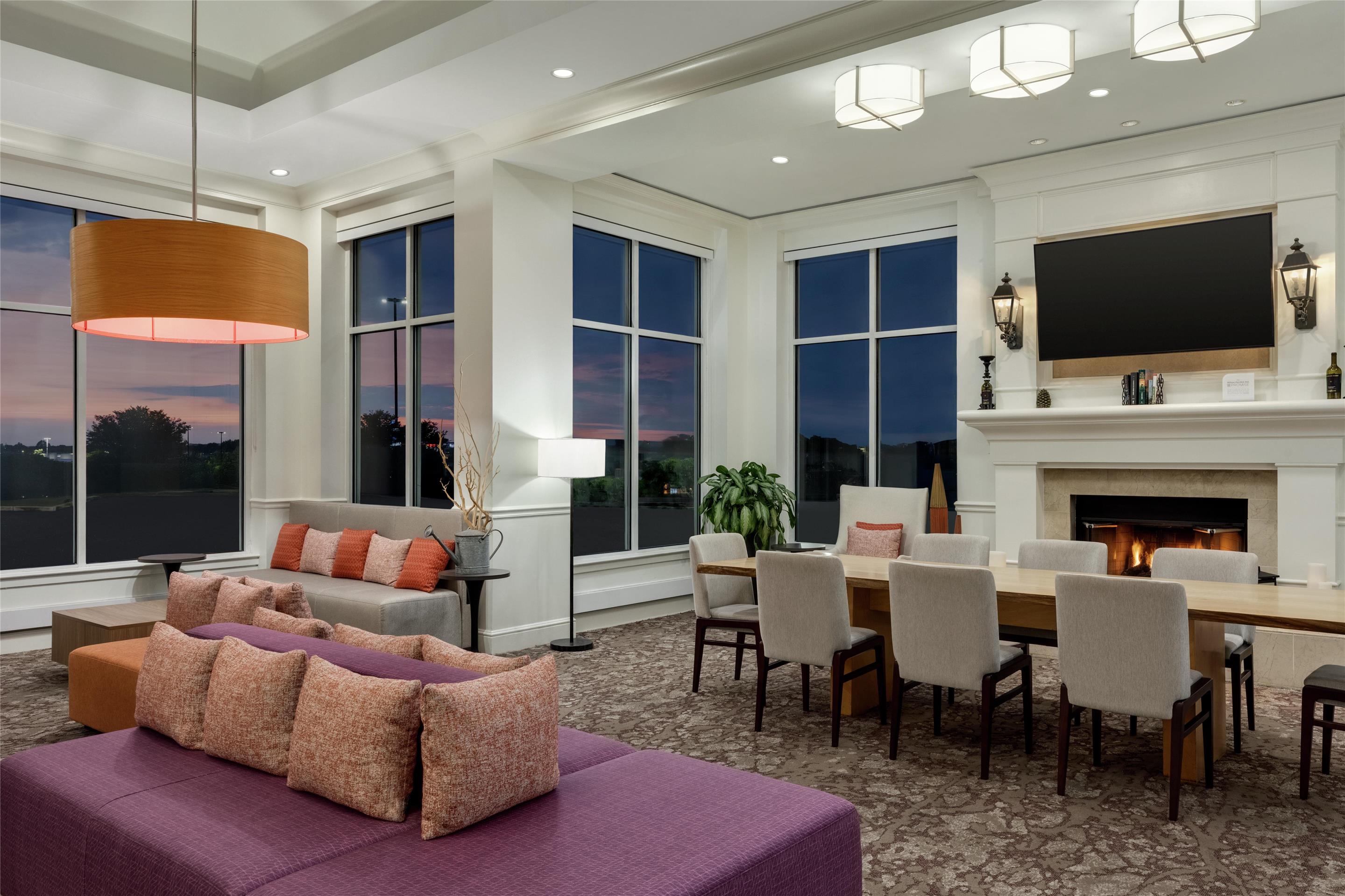 Lobby | Hilton Garden Inn Allentown Bethlehem Airport