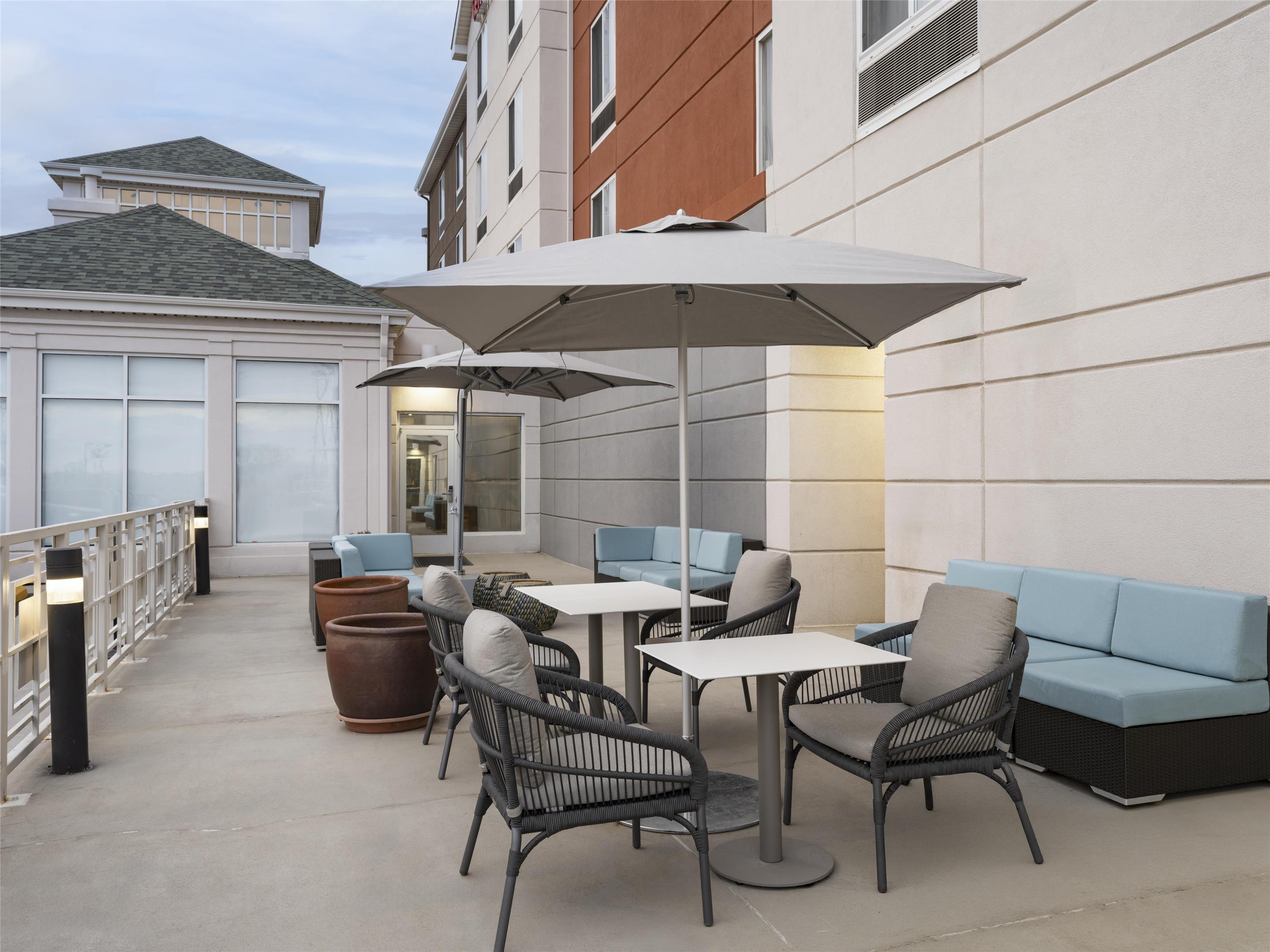 Exterior | Hilton Garden Inn Albuquerque Airport