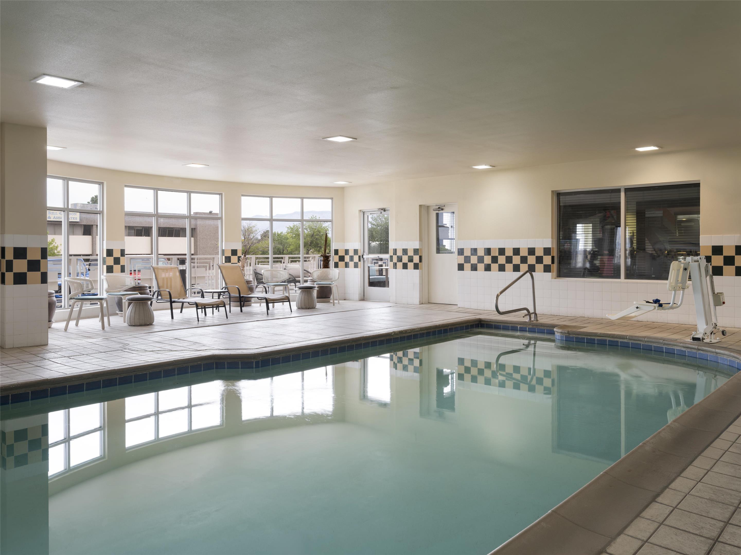 Pool | Hilton Garden Inn Albuquerque Airport