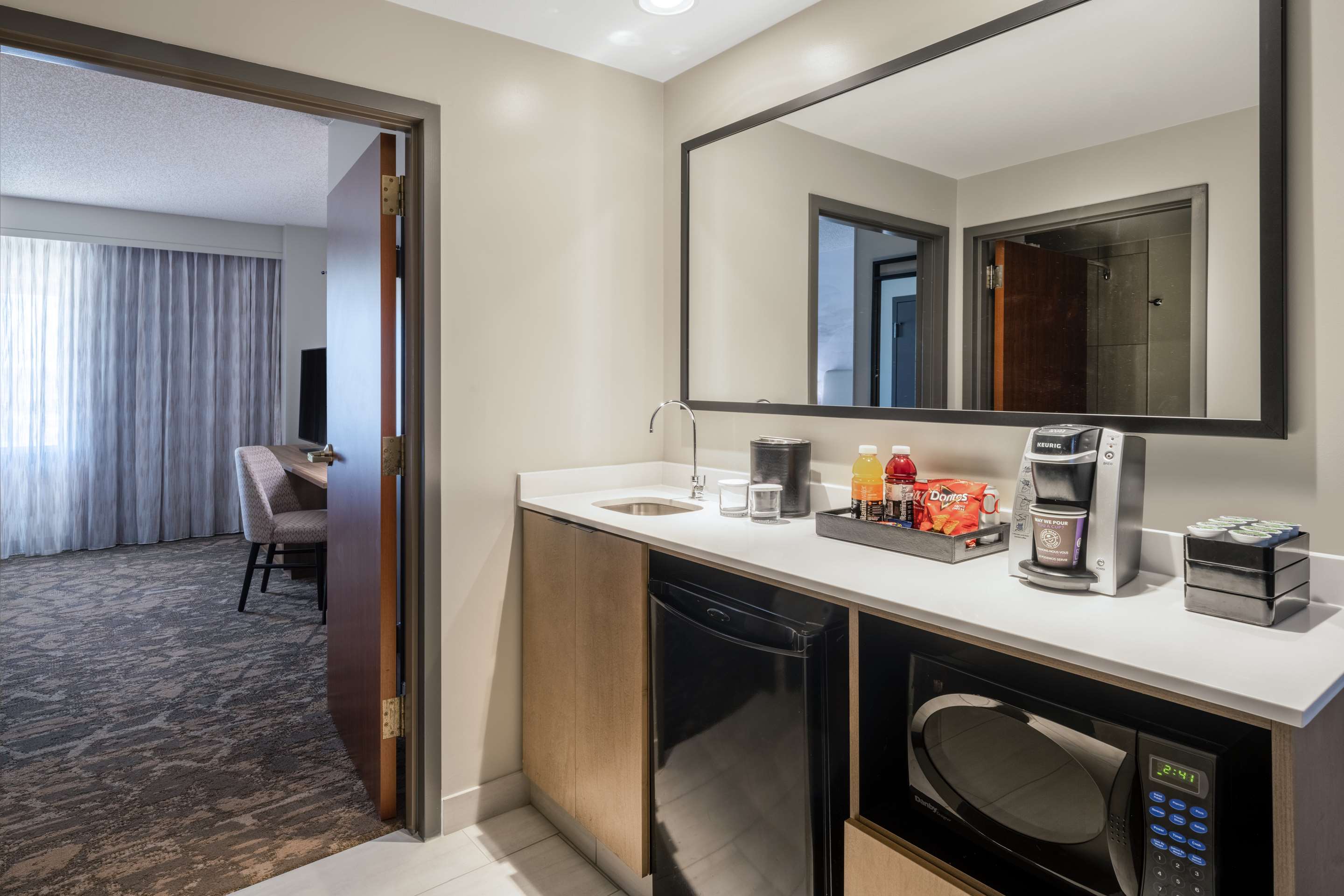 Guest room