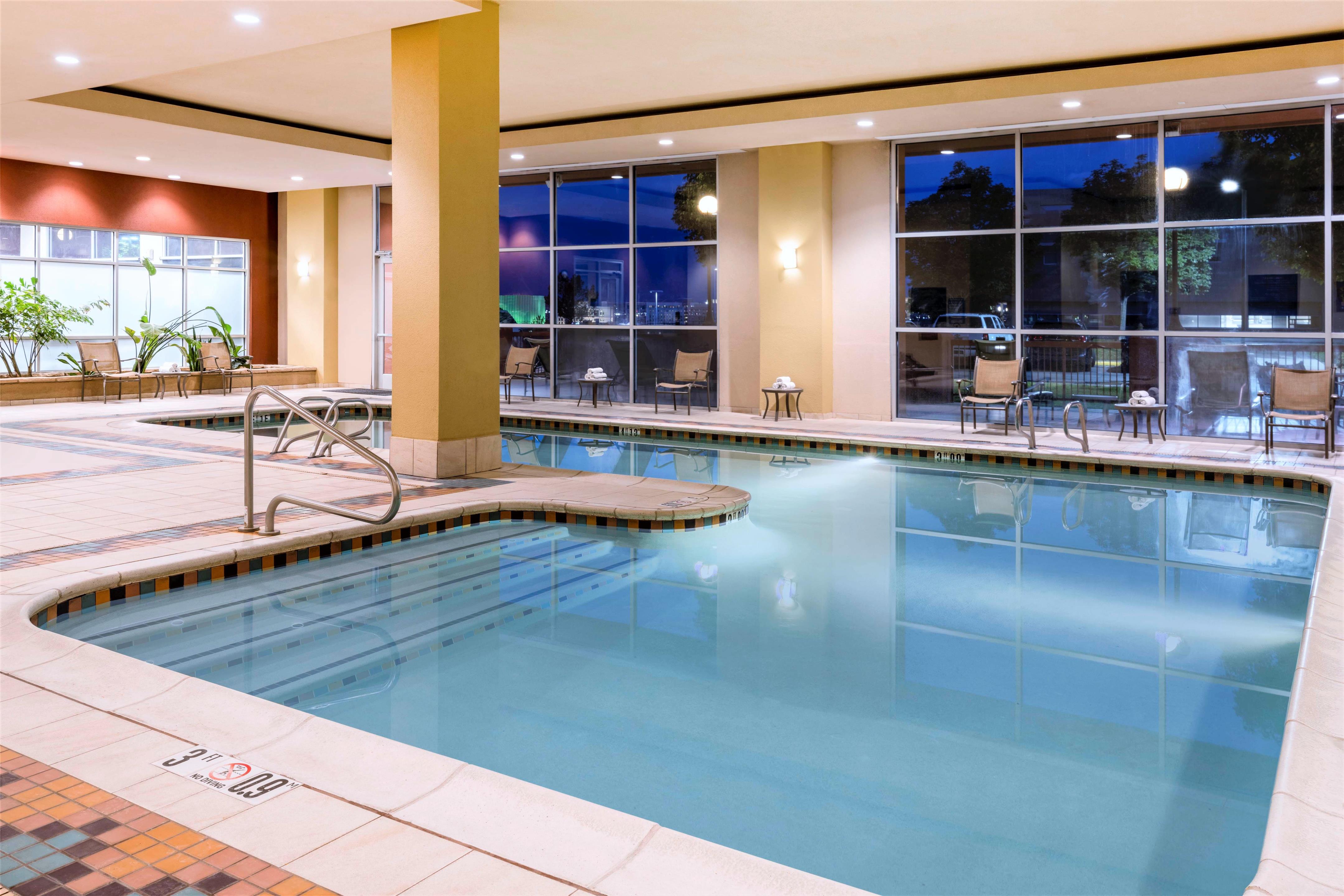 Pool | Embassy Suites by Hilton Albuquerque