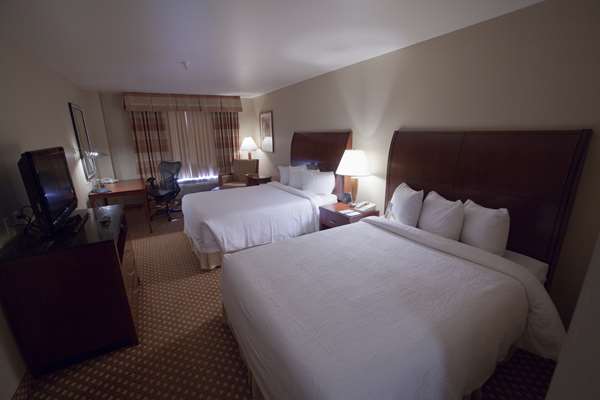  - Hilton Garden Inn Uptown Albuquerque - I-40, Exit 162