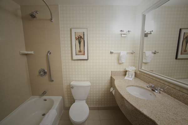  - Hilton Garden Inn Uptown Albuquerque - I-40, Exit 162