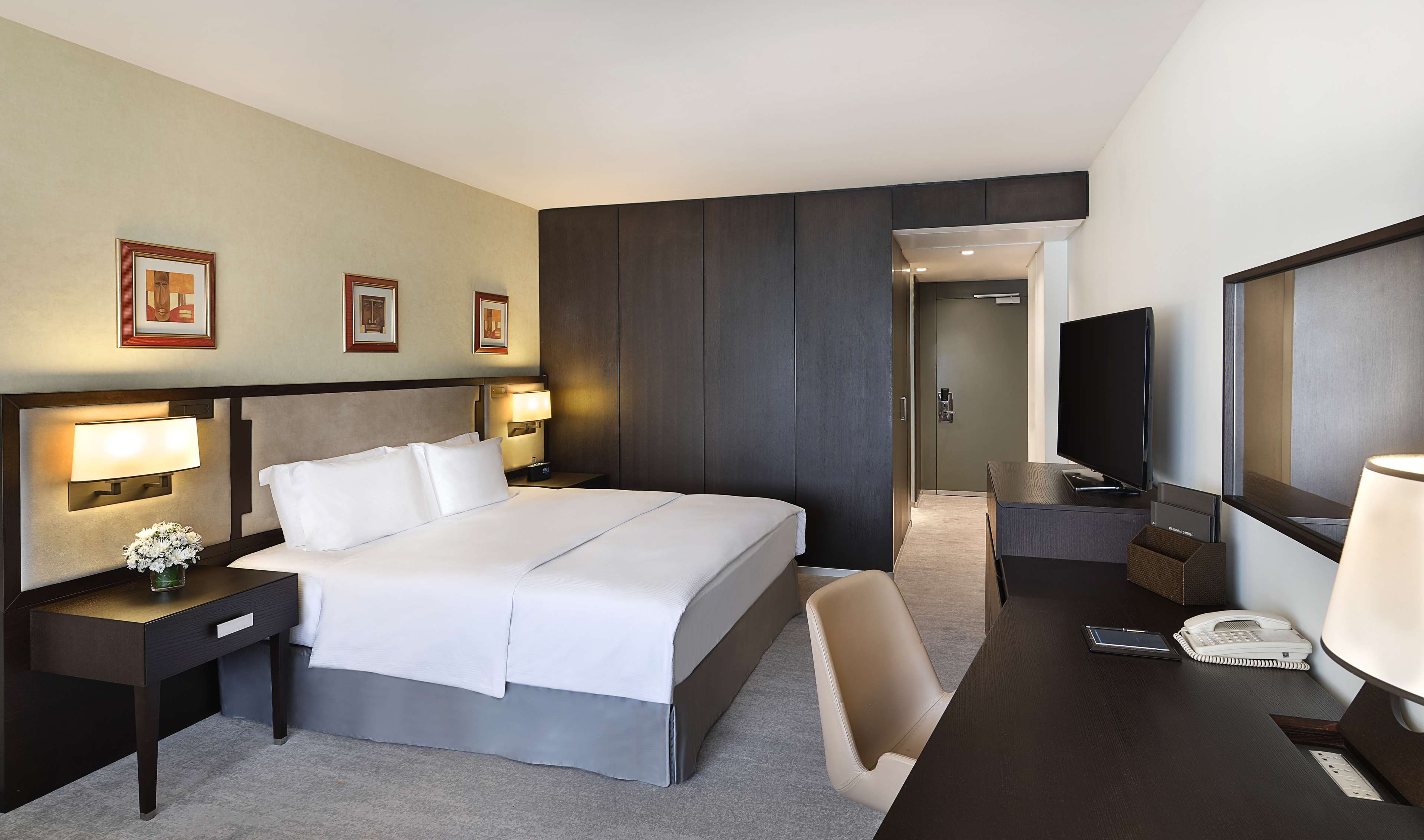 Transcorp Hilton Abuja Room Type - KING GUEST ROOM POOL VIEW