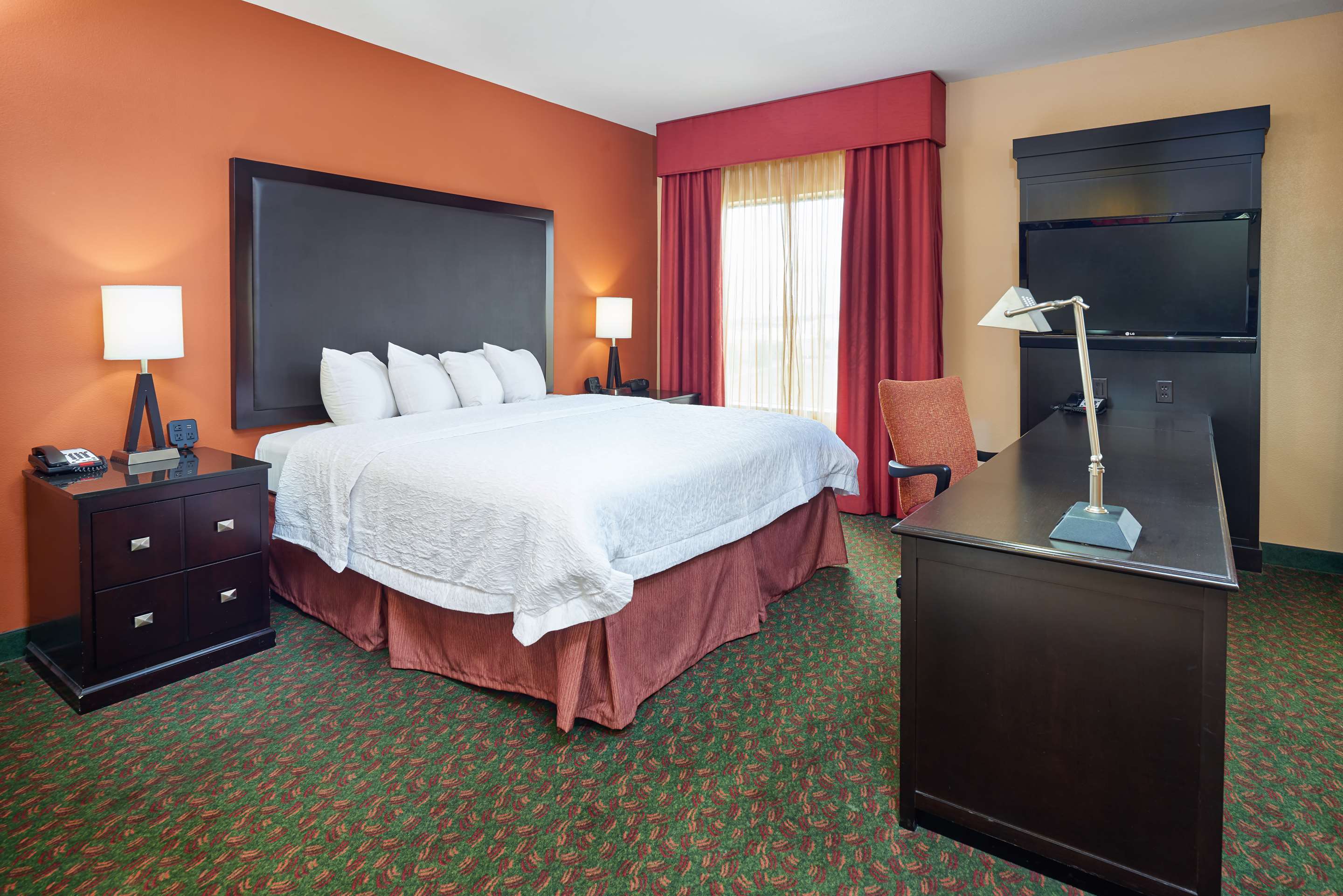 Guest room
