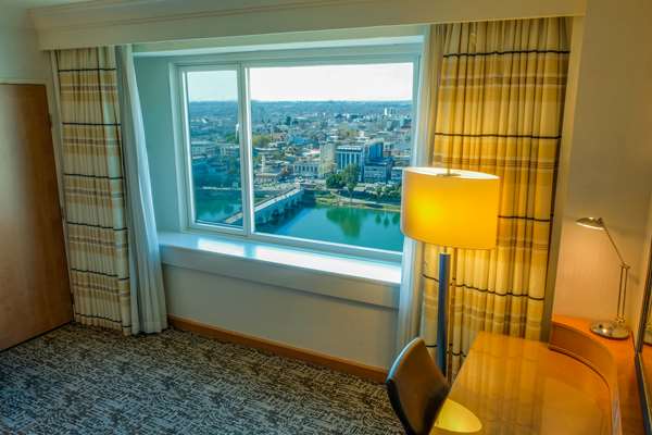 TWIN ROOM RIVER VIEW