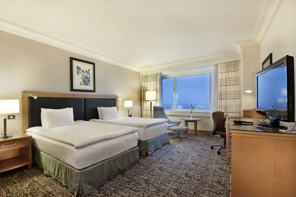 TWIN EXECUTIVE RIVER VIEW