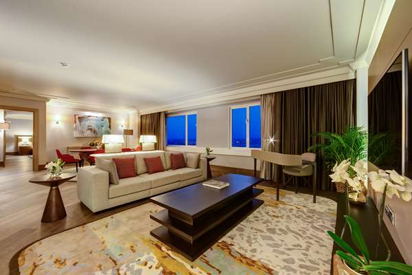 PRESIDENTIAL SUITE